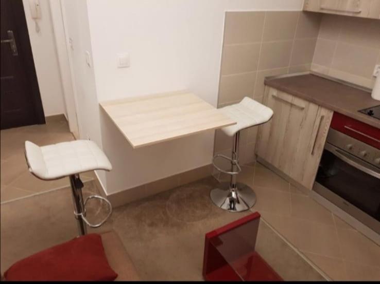 Royalwings Apartman Jagodina Exterior foto